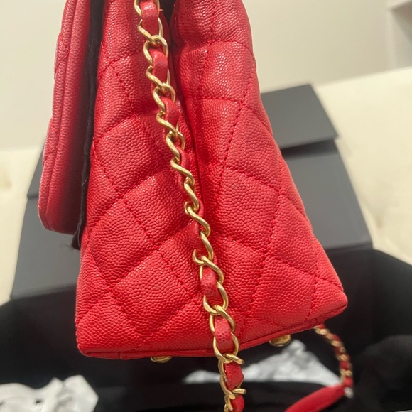 Coco Chanel Top handle Red Quilted Caviar Bag - Picture 13 of 16